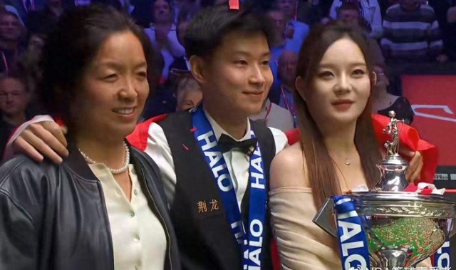 开云官网-黑球一哆嗦，冠军气质漏了气？赵心童的“大心脏”真学不来|吴宜泽|天才少年|学费|球员|丁俊晖_新浪体育_新浪新闻